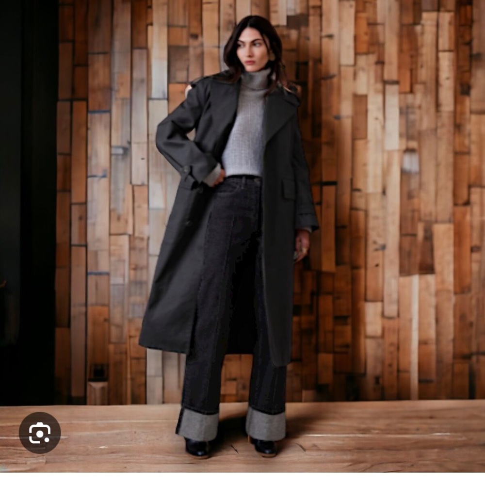 Banana Republic Trench Coat. Size XS